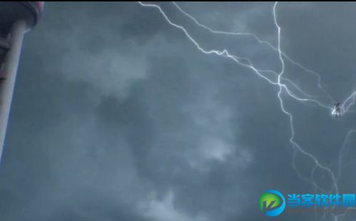 上海东方明珠渡劫事件是真的吗_上海渡劫视频