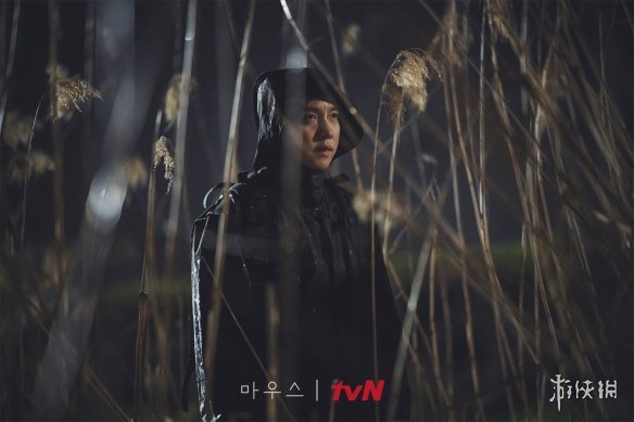 窥探男主是好人还是坏人 窥探电视剧11集