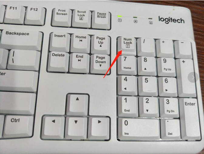 键盘锁住了Fn键和什么键可以解除锁定？